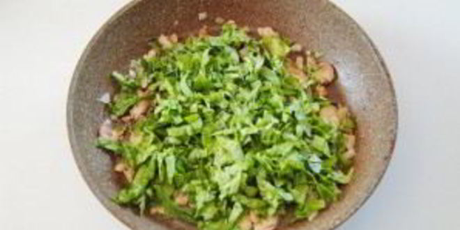 Рецепт лепешек со шпинатом и грибами