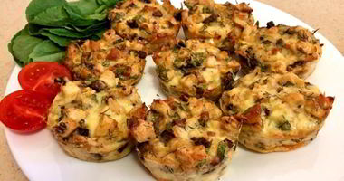 Рецепт Куриных маффинов с грибами и копченым сыром