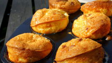 Рецепт Маффинов с беконом и сыром