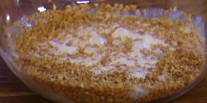 Рецепт маффинов с гречневыми хлопьями и вишней