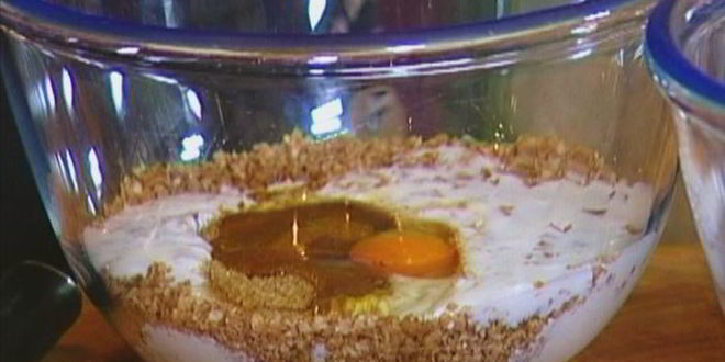 Рецепт маффинов с хлопьями и сливами