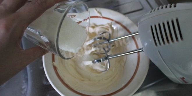 Рецепт манника с бананами на кефире