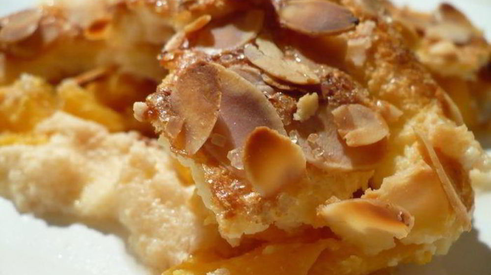 Как приготовить манник с персиками