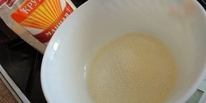 Рецепт цитрусового манника с финиками