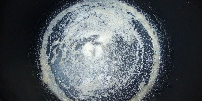 Рецепт вкусного манника на кефире в мультиварке