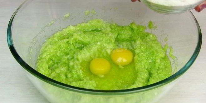 Рецепт кабачковых оладий с фаршем внутри