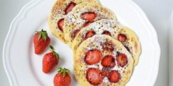 Рецепт клубничных оладий