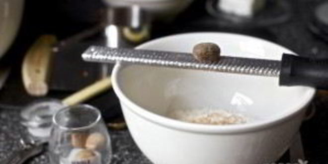 Рецепт морковных оладий с сырным соусом