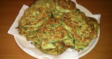 Рецепт Оладий из цукини с чесноком