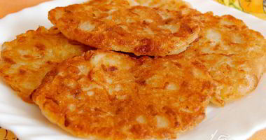 Рецепт Оладий с капустой на дрожжах