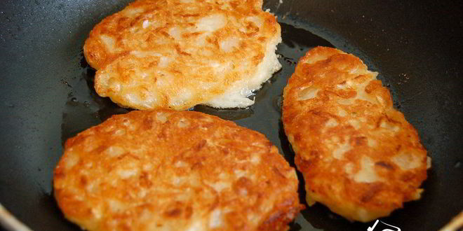 Рецепт оладий с капустой на дрожжах