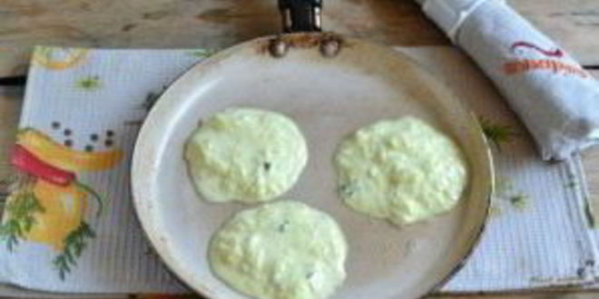 Рецепт пышных оладий из кабачков