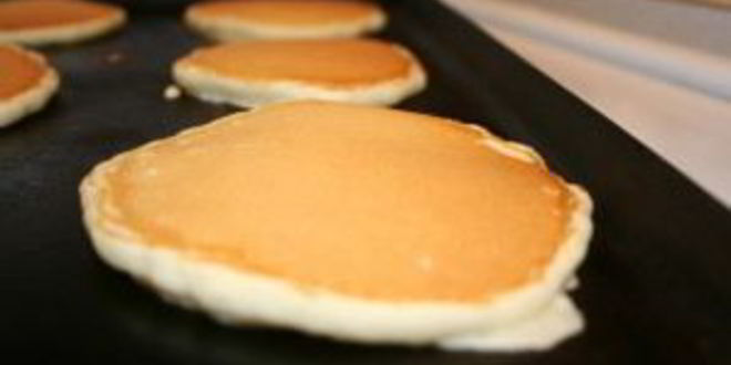 Рецепт пышных оладий на молоке