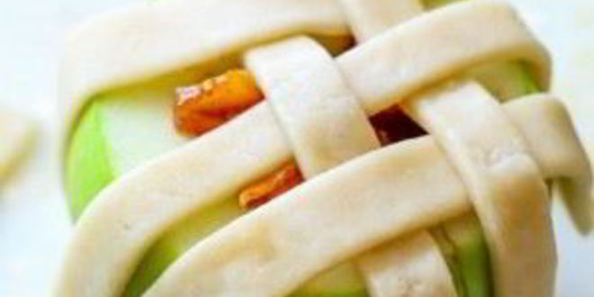 Рецепт печеных яблок в тесте