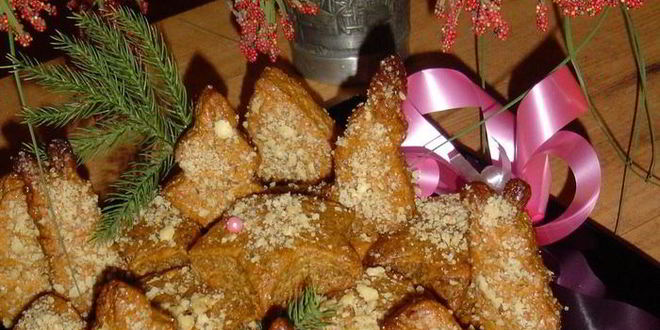 Рецепт рождественского печенья с медом и орехами меломакарона