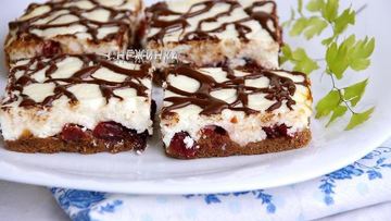 Рецепт Перевернутого шоколадно-творожный пирог с вяленой клюквой