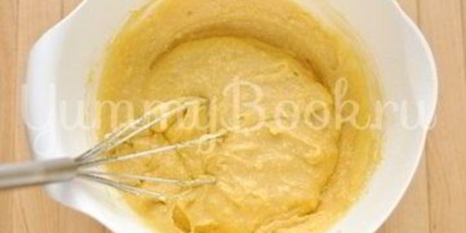 Рецепт пирога с ревенем и клубникой