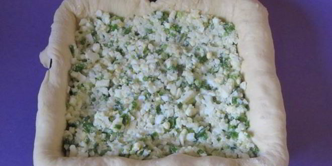 Рецепт пирога с яйцом, зеленым луком и рисом
