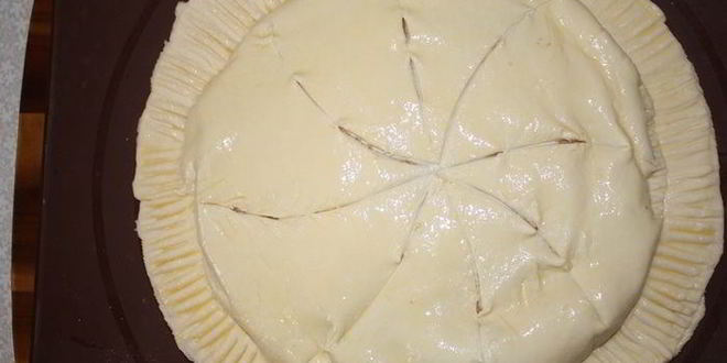 Рецепт слоеного пирога с миндалем