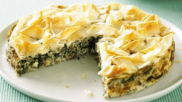 Рецепт Сырного пирога со шпинатом и мясом
