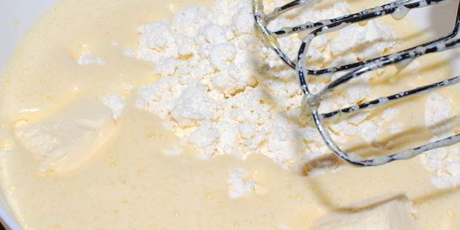 Рецепт творожного пирога с яблочной прослойкой