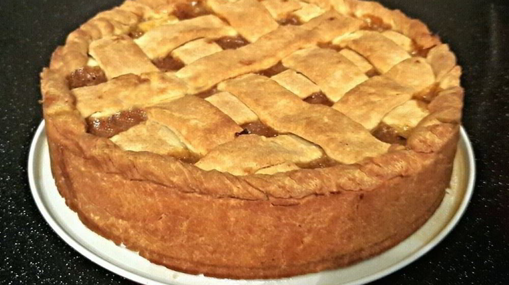 Как приготовить яблочно-ананасовый пирог