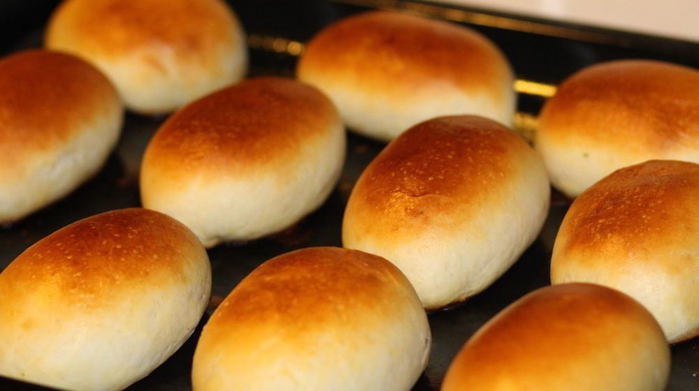 Как приготовить печеные пирожки с курицей