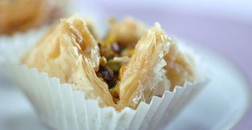 Рецепт зеленый салат с редисом и винегретом из феты