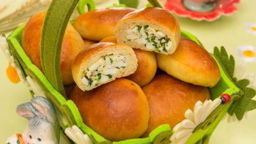 Рецепт Пирожков с луком и яйцом