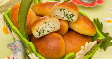 Рецепт Пирожков с луком и яйцом