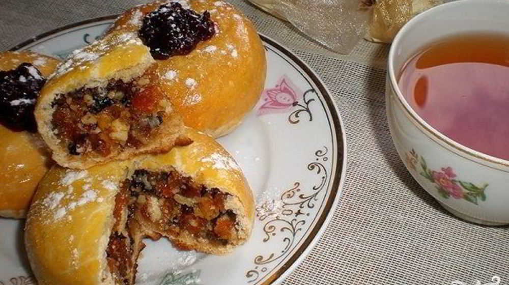 Как приготовить пирожки с сухофруктами