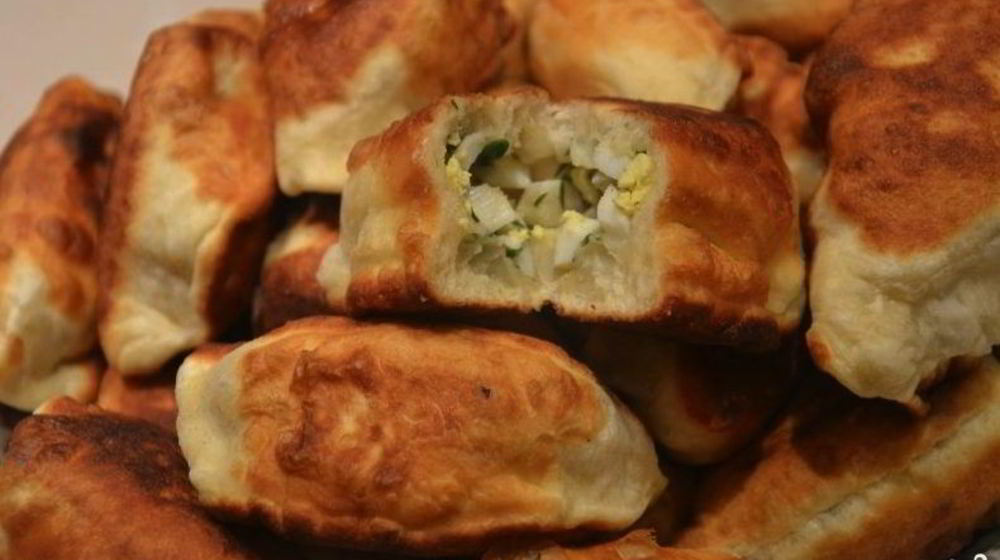 Как приготовить пирожки с зеленым луком и яйцом