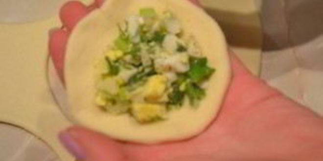 Рецепт пирожков с зеленым луком и яйцом