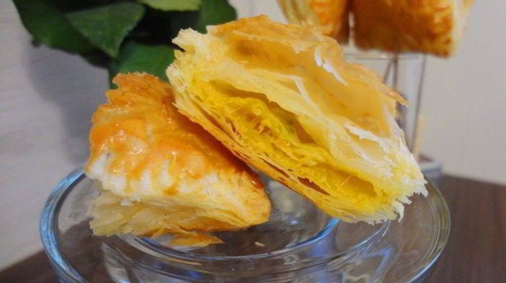 Как приготовить слоеные пирожки с тыквой и шпинатом