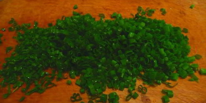 Рецепт жареных пирожков с рисом, яйцом и зеленым луком