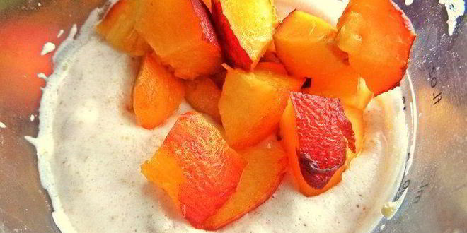 Рецепт нежного пирожного с персиками