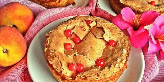 Рецепт нежного пирожного с персиками