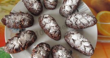 Рецепт Пирожного картошка Еловые шишки из бисквитной крошки