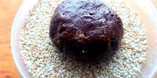 Рецепт шоколадных пирожных с фруктами