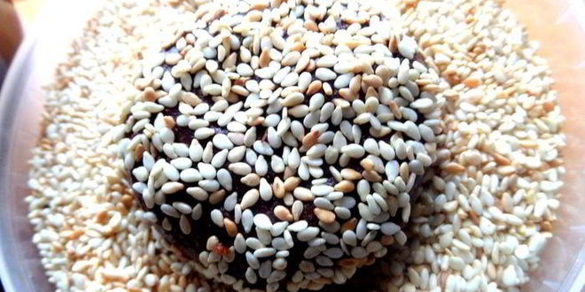 Рецепт шоколадных пирожных с фруктами