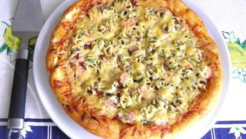 Рецепт Пиццы мясное ассорти