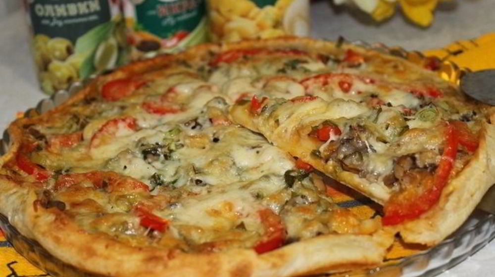 Как приготовить пиццу овощную с грибами и зеленью по-деревенски