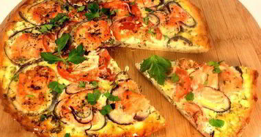 Рецепт Пиццы с семгой и сливочным сыром