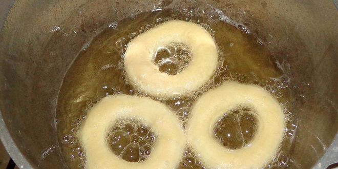 Рецепт пончиков на кефире за 15 минут