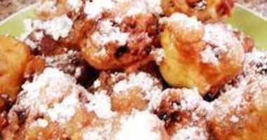 Рецепт Пончиков с изюмом и яблоками