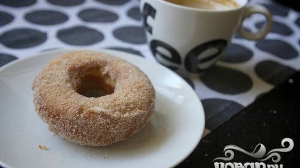 Как приготовить пончики с ванильной глазурью и посыпкой