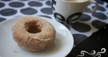 Рецепт Пончиков с ванильной глазурью и посыпкой