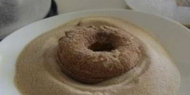 Рецепт пончиков с ванильной глазурью и посыпкой