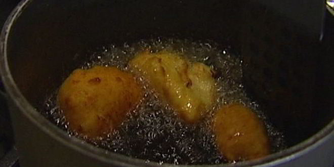 Рецепт творожных пончиков с яблоками