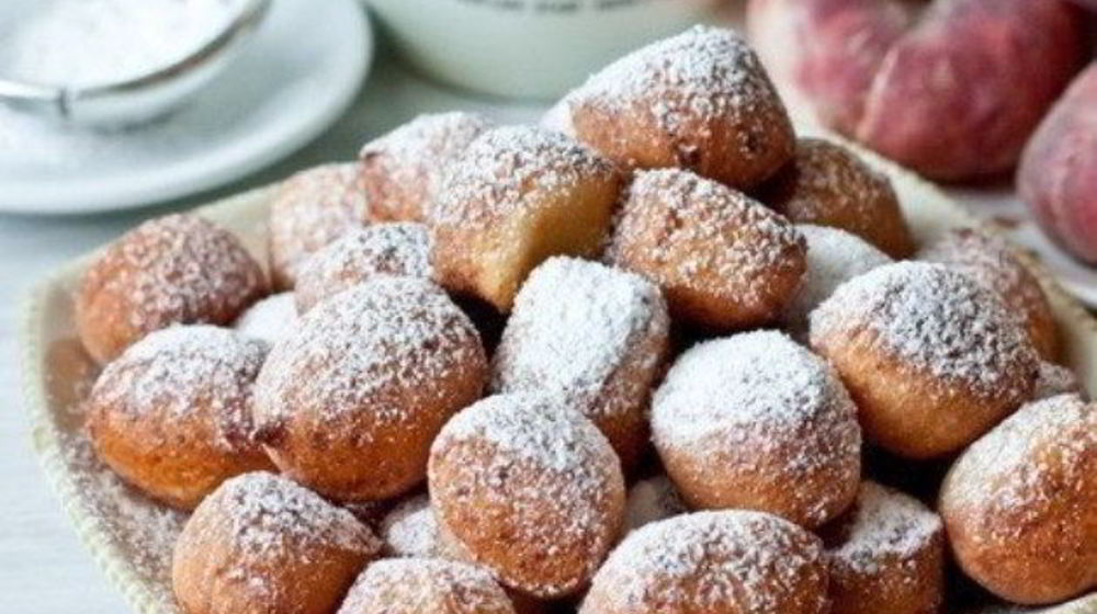 Как приготовить творожные пончики